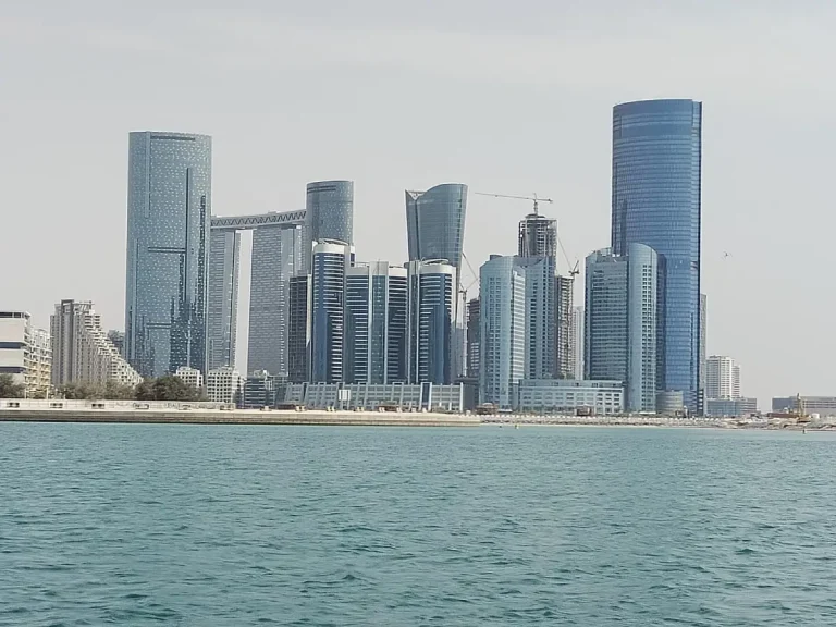 The Best Surfer Jet Ski Rental Options in Abu Dhabi for Water Sports Enthusiasts